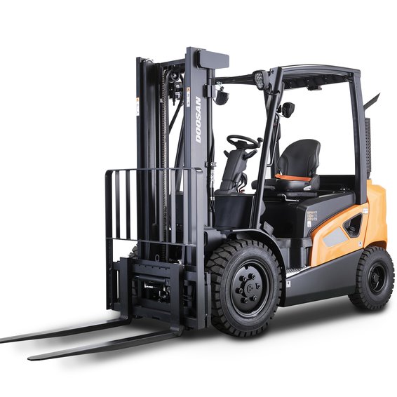 Doosan D35C-9 IC Pneumatic Forklift Doosan D35C-9 IC Pneumatic Forklift