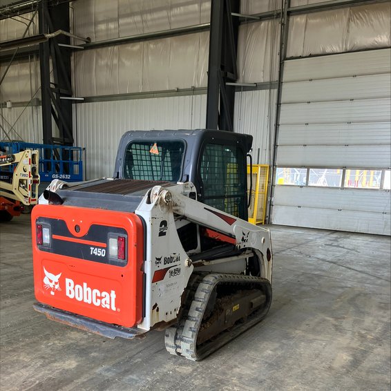 2016 Bobcat T740 Compact Track Loader 