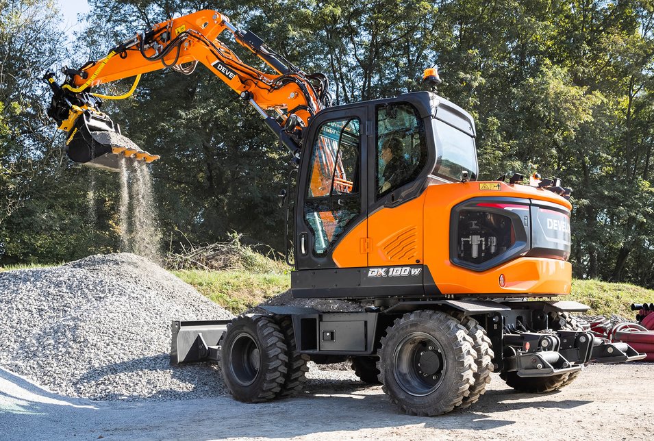 Explore the New DEVELON DX100W-7 Wheeled Excavator Model