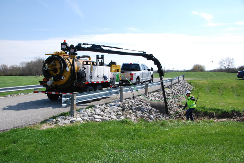 How Vacuum Excavators Install Key Infrastructure Across Canada