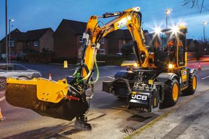 The JCB Machine that's Repairing Potholes in Less than 10 Minutes