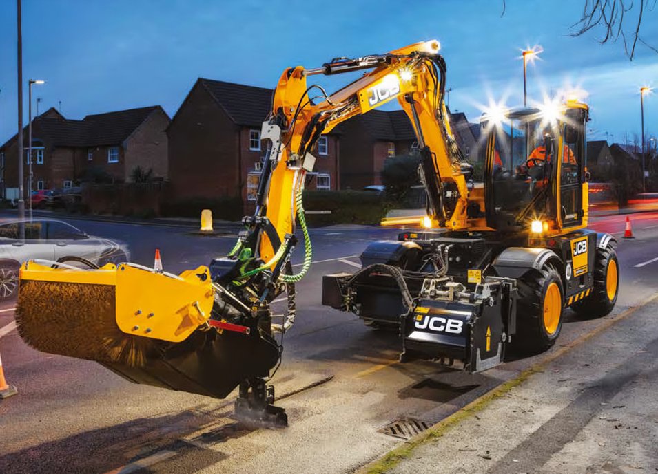 The JCB Machine that's Repairing Potholes in Less than 10 Minutes